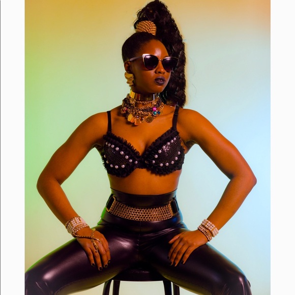 Custom Bra - Picture 4 of 4